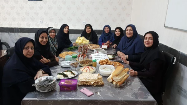 به مناسبت هفته ملی سلامت زنان؛

اعضای هیئت علمی و کارکنان پردیس علامه طباطبائی ارومیه خود را به یک وعده صبحانه سالم مهمان کردند