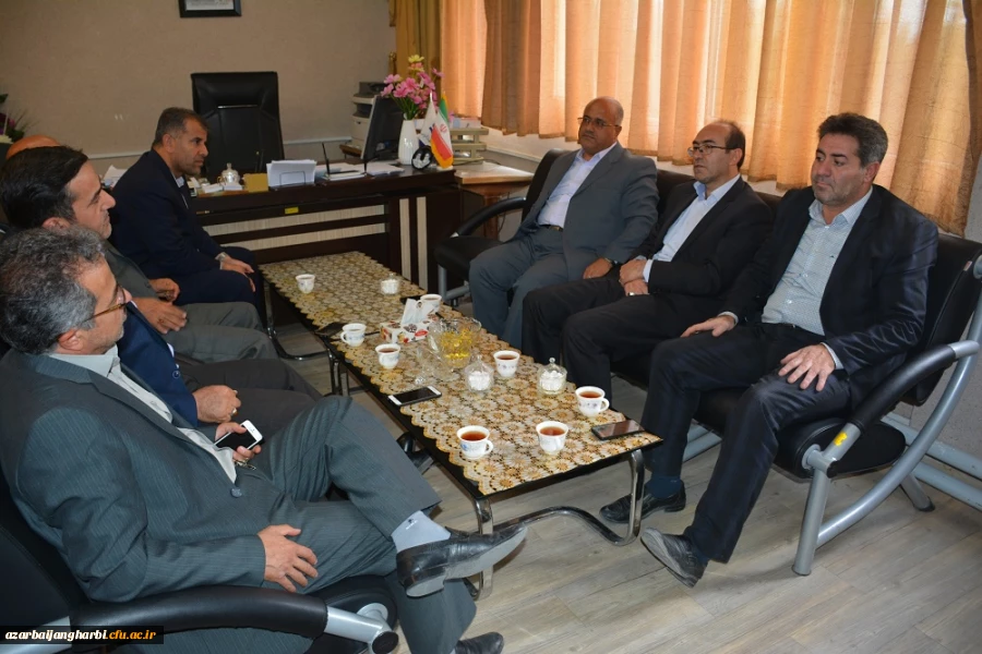 آقای محمدی مدیرکل آموزش وپرورش استان آذربایجان غربی:

تقویت زیرساخت های این دانشگاه کمک شایانی درجهت تربیت معلمانی فکور و شایسته خواهدداشت. 2