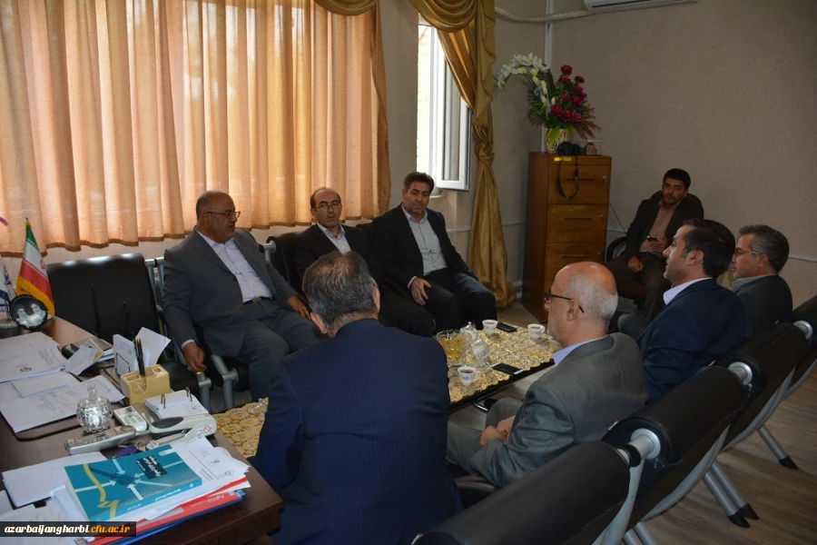 آقای محمدی مدیرکل آموزش وپرورش استان آذربایجان غربی:

تقویت زیرساخت های این دانشگاه کمک شایانی درجهت تربیت معلمانی فکور و شایسته خواهدداشت. 4