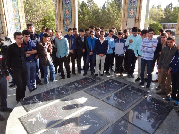 به همت امور فرهنگی پردیس شهید رجایی ارومیه

اردوی یک روزه ارومیه گردی برای دانشجویان برگزار شد
 4