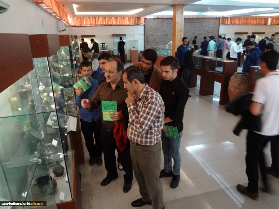 به همت امور فرهنگی پردیس شهید رجایی ارومیه

اردوی یک روزه ارومیه گردی برای دانشجویان برگزار شد
 6