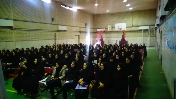 برگزاری کارگاههای آموزشی به مناسبت هفته سلامت روان در مرکز شهید مطهری خوی 5