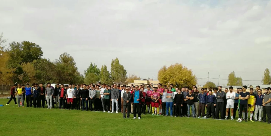 به مناسبت گرامیداشت هفته تربیت بدنی

مسابقات فوتبال دانشجویان پردیس شهید رجایی ارومیه افتتاح شد 4