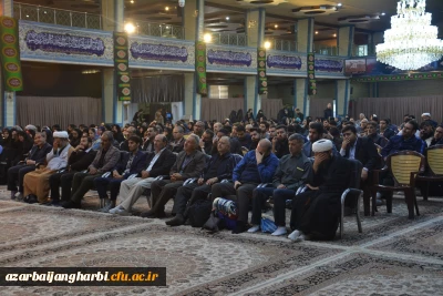 با بدرقه سرپرست امور پردیس های استانی 

کاروان پیاده روی اربعین اساتید، کارکنان و دانشجویان دانشگاه فرهنگیان استان آذربایجان غربی عازم سفر کربلا شد