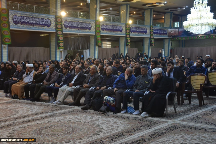 با بدرقه سرپرست امور پردیس های استانی 

کاروان پیاده روی اربعین اساتید، کارکنان و دانشجویان دانشگاه فرهنگیان استان آذربایجان غربی عازم سفر کربلا شد 2
