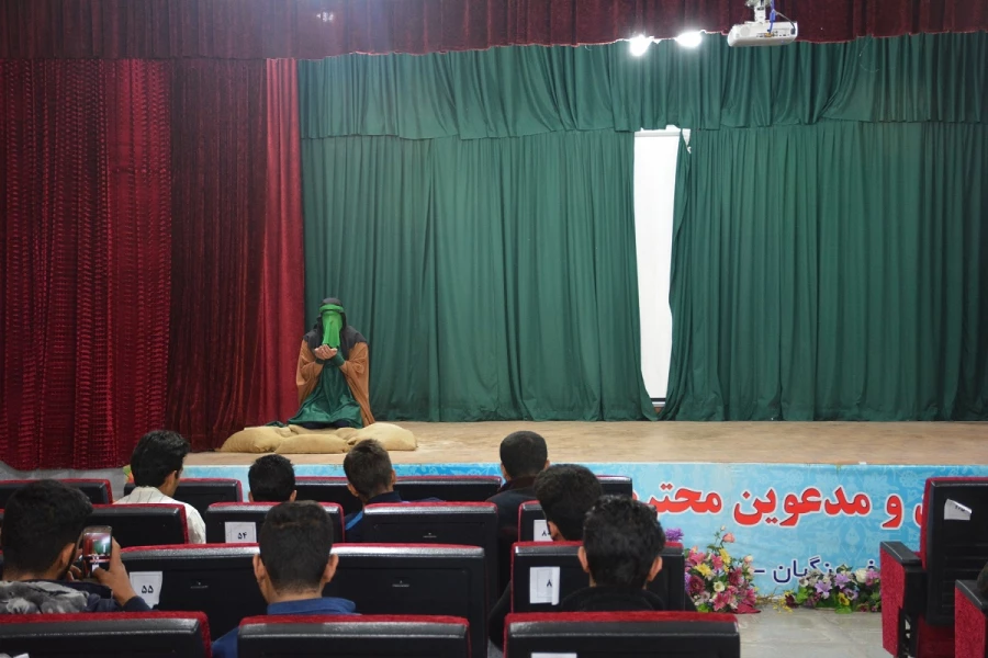 با همکاری و هماهنگی انجمن اسلامی پردیس شهید رجایی ارومیه

اجرای تئاتر سرخ به مناسبت اربعین حسینی 6