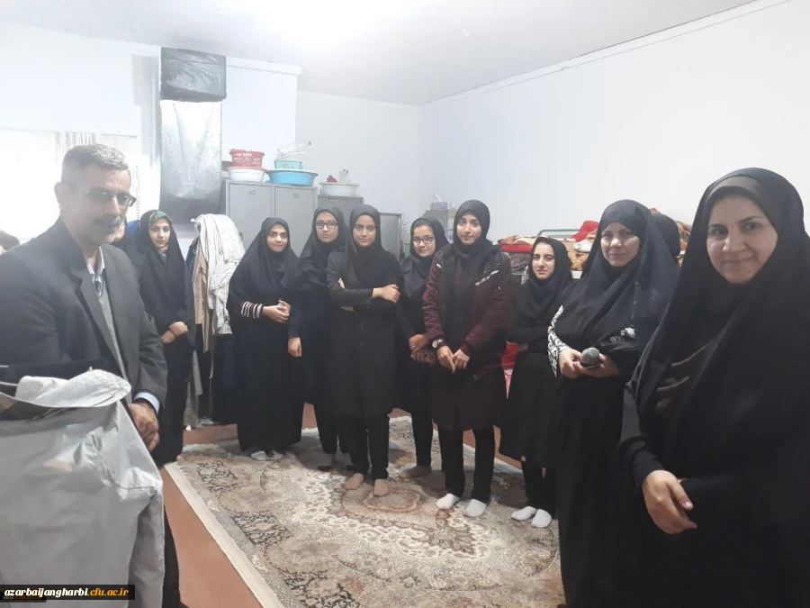 سرپرست پردیس علامه طباطبایی ارومیه  به همراه معاون توسعه منابع از خوابگاه دانشجویی این پردیس از خوابگاه بازدید کردند