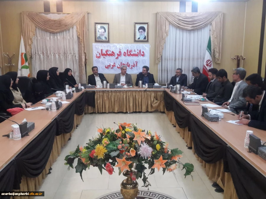 با حضور دکتر آقاخانی مدیر کل برنامه ریزی، خدمات و رفاه دانشجویی سازمان مرکزی

جلسه شورای صنفی دانشجویان استان برگزار گردید 2