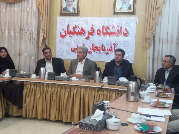 با حضور دکتر آقاخانی مدیر کل برنامه ریزی، خدمات و رفاه دانشجویی سازمان مرکزی

جلسه شورای صنفی دانشجویان استان برگزار گردید