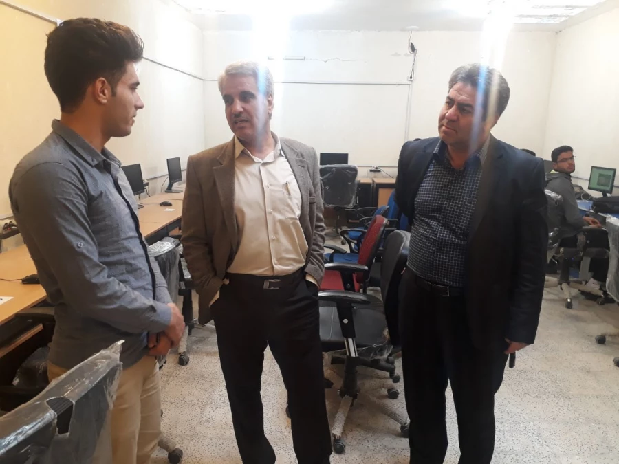 بازدید دکتر آقاخانی از بخشهای مختلف پردیس علامه طباطبایی ارومیه ،مراکز امام خمینی (ره) سلماس و شهید مطهری خوی 9