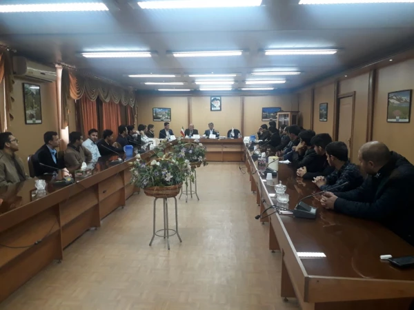 کرسی آزاد اندیشی با موضوع: واکاوی مباحث مطرح شده و چگونگی عملیاتی شدن سند تحول بنیادین آموزش و پرورش