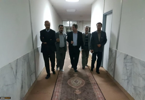 در سرای دانشجویی مرکز امام خمینی(ره) سلماس

گفتگوی صمیمی دکتر محمودلو سرپرست امور پردیس های آذربایجان غربی با دانشجو معلمان
 5