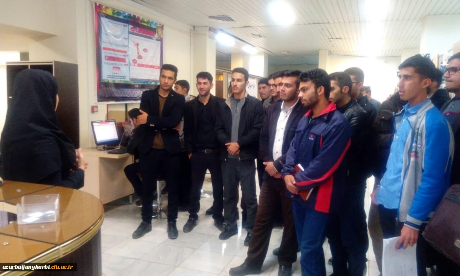 به مناسبت گرامیداشت هفته کتاب و کتابخوانی

بازدید دانشجویان از کتابخانه مرکزی ارومیه
 4