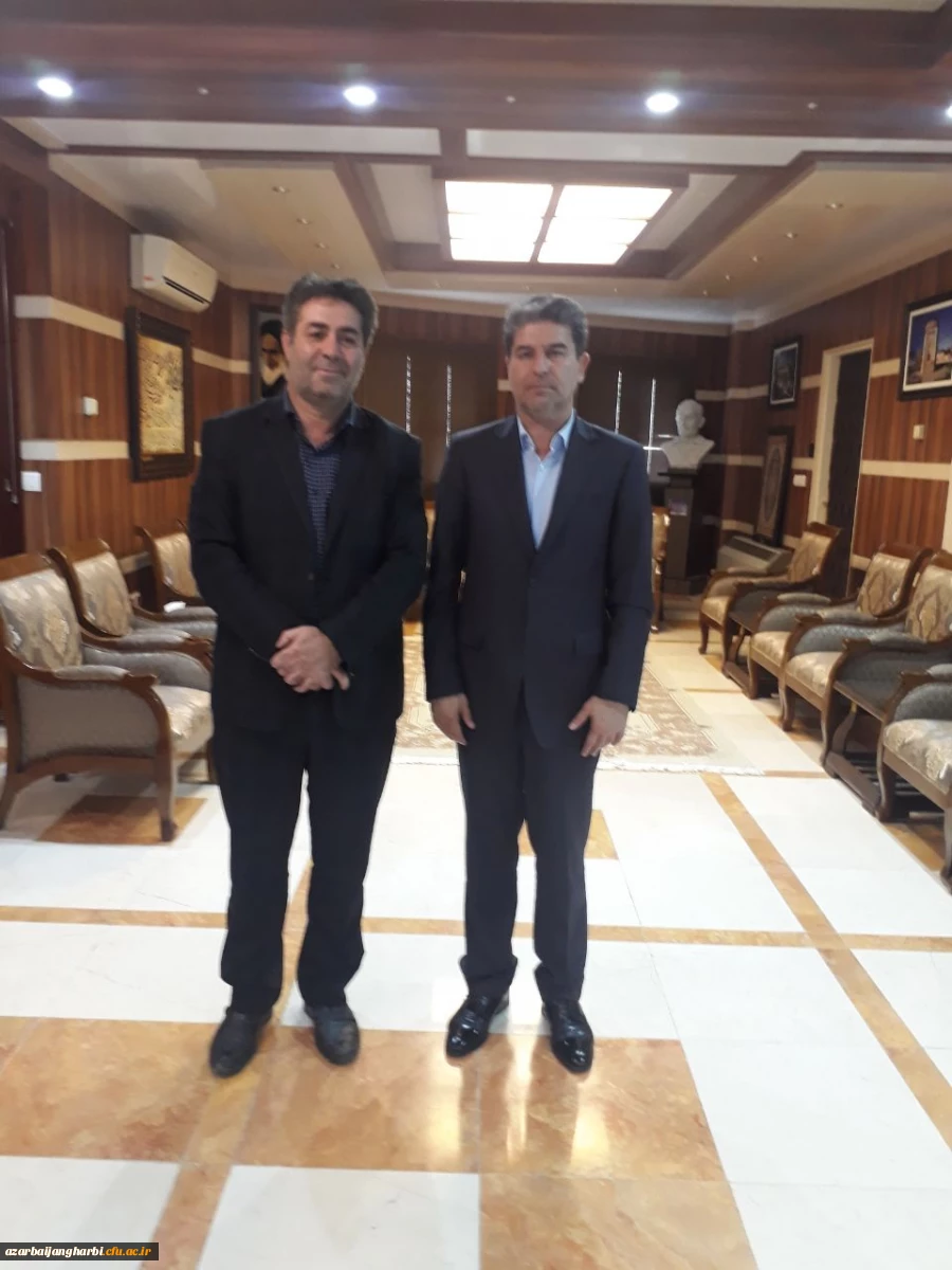 دکتر علی محمودلو مدیر امور پردیس های دانشگاه فرهنگیان با دکتر شهریاری استاندار آذربایجان غربی و رئیس هیات امنای دانشگاه فرهنگیان استان دیدار کرد