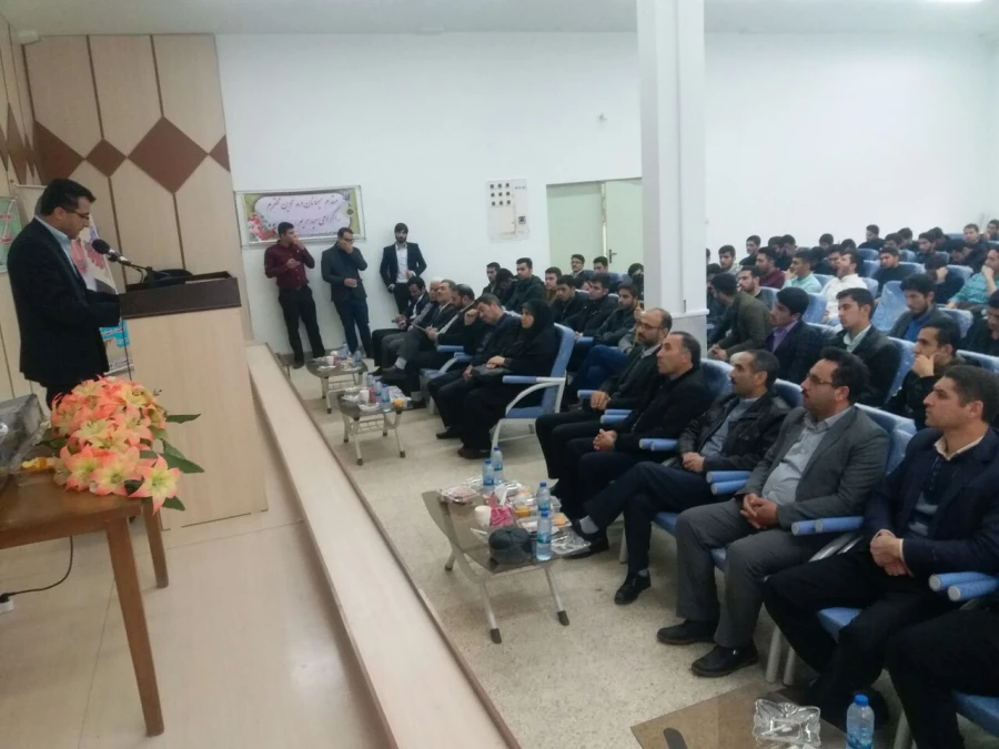 مراسم روز دانشجو در مرکز امام خمینی (ره) دانشگاه فرهنگیان سلماس برگزار شد 4