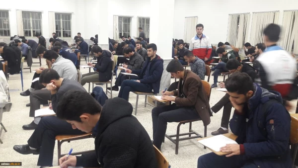 در مرکز امام خمینی (ره ) سلماس 

برگزاری آزمون دوره ۲۲ ساعته ی هلال احمر 2