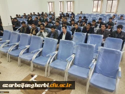 در مرکز امام خمینی (ره) سلماس

کلاس توجیهی آیین نامه های آموزشی دانشگاه فرهنگیان 3