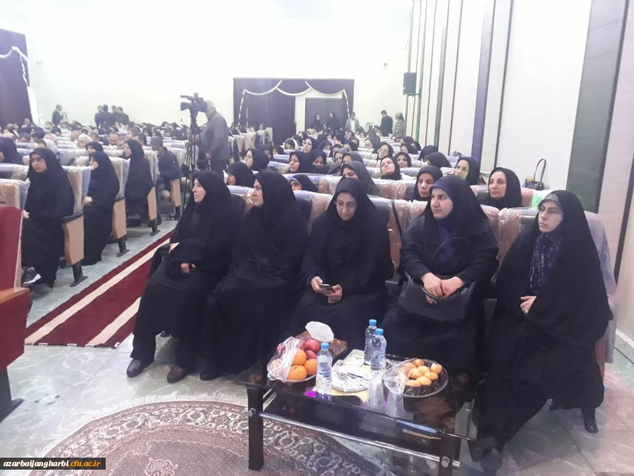 سرپرست معاونت سیاسی امنیتی و اجتماعی استاندار آذربایجان غربی گفت:

پژوهش سنگ بنای توسعه است