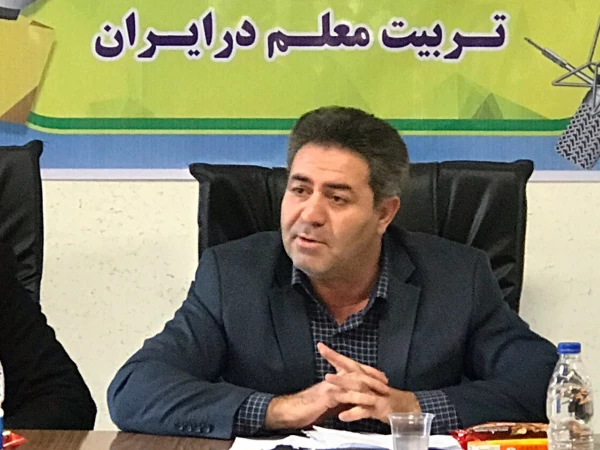 به مناسبت  بزرگداشت یکصدمین سالگرد تاسیس تربیت معلم در کشور

نشست خبری مدیر امور پردیس های استانی دانشگاه فرهنگیان آذربایجان غربی  با اصحاب رسانه 2