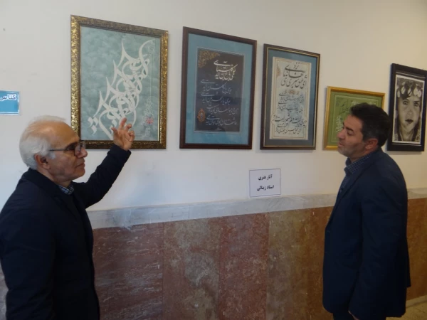 برگزاری نمایشگاه دست سازه های کمک آموزشی به مناسبت هفته پژوهش در پردیس علامه طباطبایی ارومیه 4