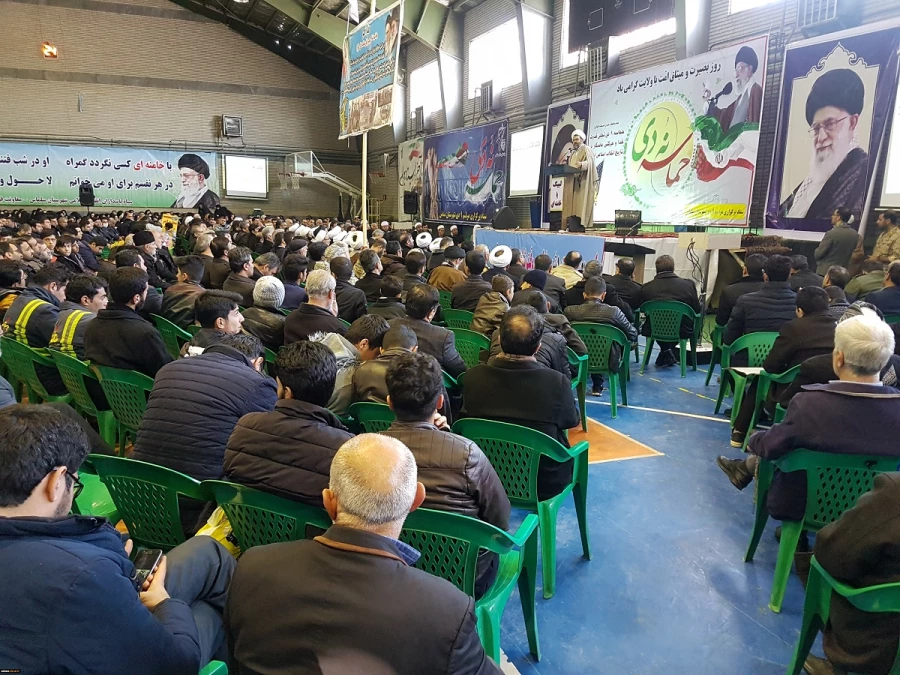 حضور اساتید و کارکنان مرکز امام خمینی(ره) سلماس در مراسم گرامیداشت نهم دی ماه 3