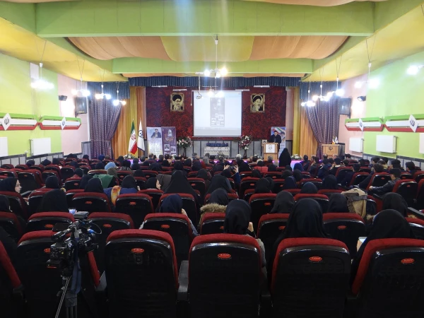 باحضور مسئولین و مدیران ارشد، پیشکسوتان و  روسای سابق مراکز تربیت معلم و دانشگاه فرهنگیان  استان

مراسم نکوداشت یکصد سال تلاش و پویایی تربیت معلم در دانشگاه فرهنگیان استان آذربایجان غربی برگزار شد