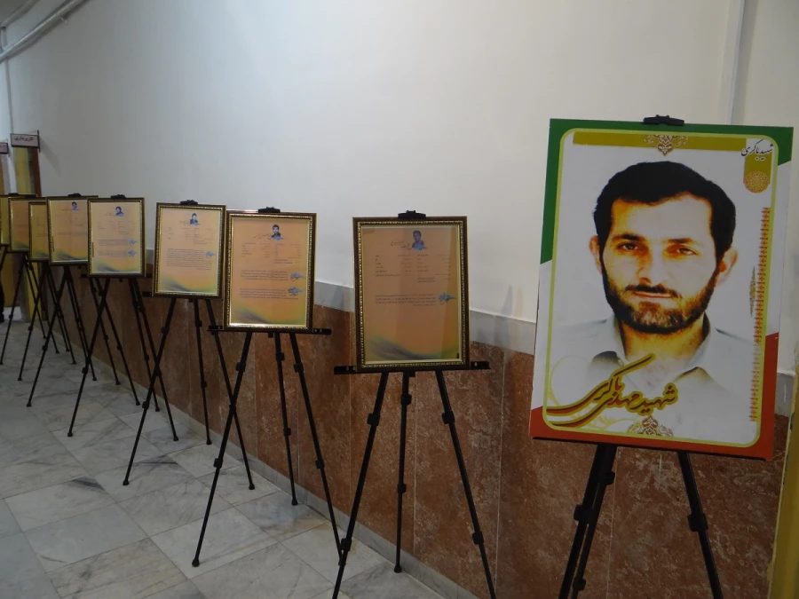 باحضور مسئولین و مدیران ارشد، پیشکسوتان و  روسای سابق مراکز تربیت معلم و دانشگاه فرهنگیان  استان

مراسم نکوداشت یکصد سال تلاش و پویایی تربیت معلم در دانشگاه فرهنگیان استان آذربایجان غربی برگزار شد 12