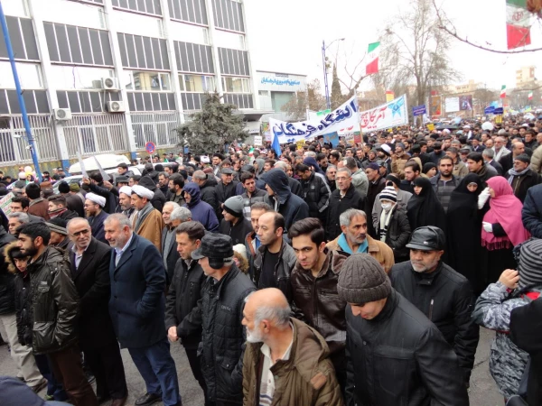 شرکت گسترده مسئولین، اساتید و کارکنان دانشگاه فرهنگیان استان آذربایجان غربی در راهپیمایی 22 بهمن سال 97 2