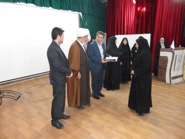 به همت حوزه بسیج دانشجویی

دوره خط امام بسیج دانشجویی دانشگاه فرهنگیان آذربایجان غربی برگزار شد
 2