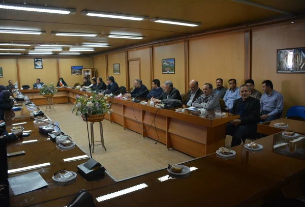 به همت کارشناسی هوشمند سازی و همکاری کارشناسی حراست 

دوره امنیت اطلاعات برای اساتید و کارکنان پردیس های استان آذربایجان غربی برگزار شد 3