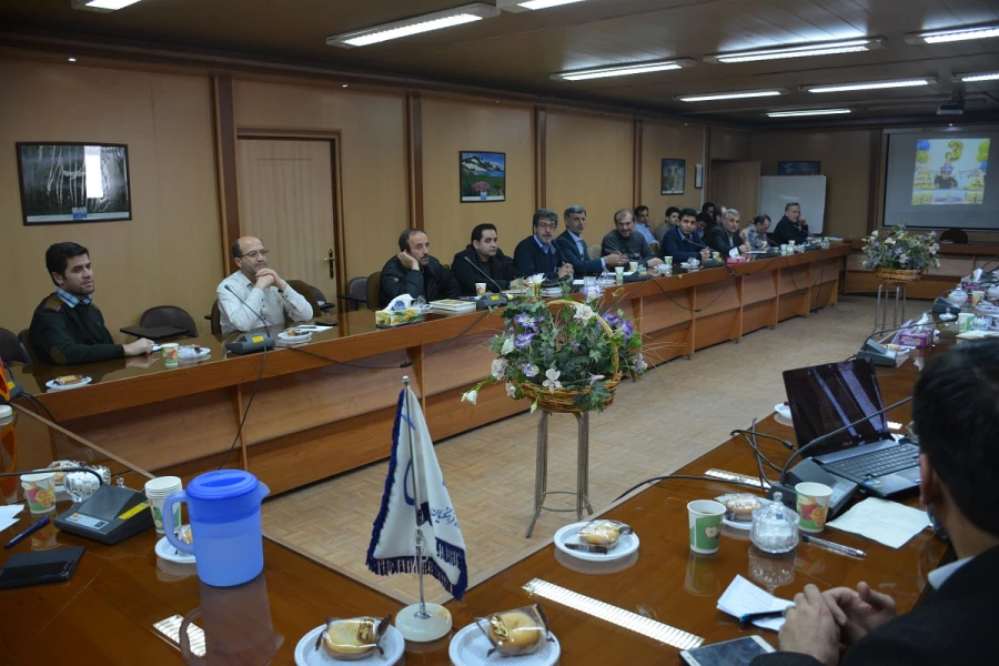 به همت کارشناسی هوشمند سازی و همکاری کارشناسی حراست 

دوره امنیت اطلاعات برای اساتید و کارکنان پردیس های استان آذربایجان غربی برگزار شد 4