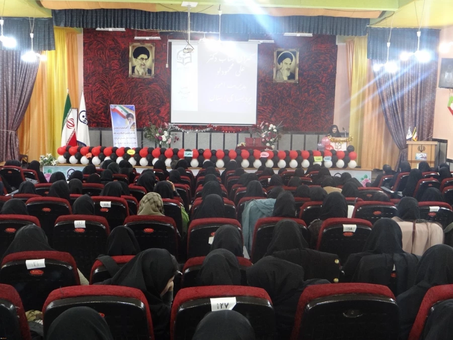 با حضور دکتر محمودلو سرپرست امور پردیس های استان و دکتر پایز سرپرست پردیس علامه طباطبایی ارومیه

برگزاری مراسم ولادت حضرت فاطمه الزهراء (س) و روز گرامیداشت مقام زن در پردیس علامه طباطبایی  3