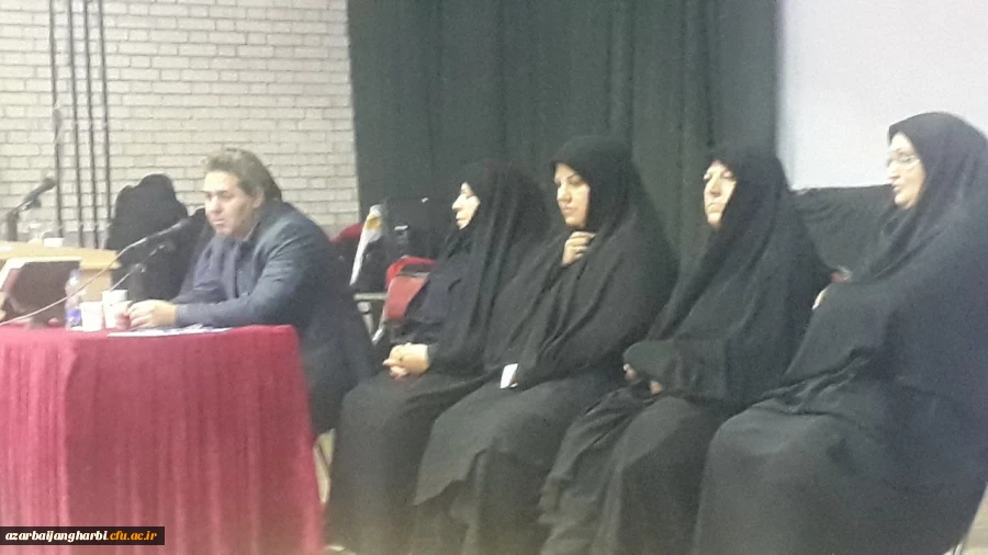 جلسه پرسش وپاسخ مدیریت امور پردیس های استان و سرپرست پردیس علامه طباطبایی آذربایجان غربی با دانشجو معلمان مرکز شهید مطهری خوی برگزارشد. 2