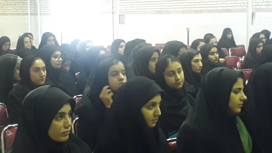 جلسه پرسش وپاسخ مدیریت امور پردیس های استان و سرپرست پردیس علامه طباطبایی آذربایجان غربی با دانشجو معلمان مرکز شهید مطهری خوی برگزارشد. 3