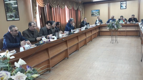 دکتر دلقندی مشاور اجرایی دانشگاه در نشست صمیمی با اساتید و کارکنان آذربایجان غربی:
 باید سیره و منش شهدای گرانقدر سرمشق ما قرار گیرند و ما باید با زدودن پلیدی ها از دل، راه به محضر حق تعالی باز کنیم.
 4