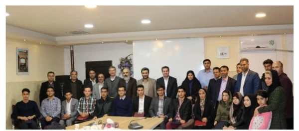 تجلیل دکتر بهادری نماینده محترم مردم شریف ارومیه در مجلس شورای اسلامی از نفرات برتر کنکور سراسری سال 97 با حضور دکتر محمودلو سرپرست امور پردیس های استان آذربایجان غربی و دکتر پایز سرپرست پردیس علامه طباطبایی ارومیه 2