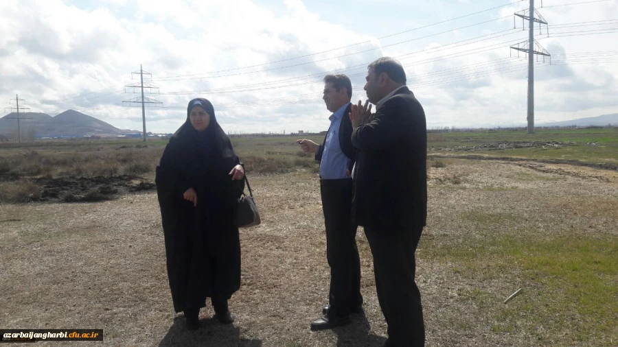 در جهت اجرای مصوبات اولین جلسه هیات امنای دانشگاه فرهنگیان آذربایجان غربی

بازدید دکتر محمودلو سرپرست امور پردیس های استان و دکتر پایز سرپرست پردیس علامه طباطبایی ارومیه از چند مکان جهت اجرای طرح صد، سی و یک 2