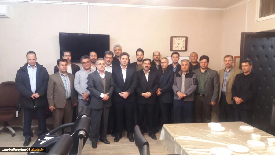 به مناسبت حلول سال جدید

دیدار کارکنان و اساتید با سرپرست دانشگاه فرهنگیان استان آذربایجان غربی