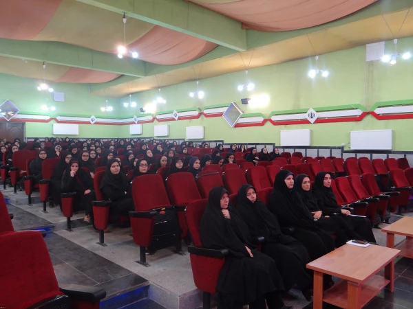 در پردیس علامه طباطبایی ارومیه

نشست صمیمی مسئولین هسته ی گزینش استان آذربایجان غربی با دانشجو معلمان  2