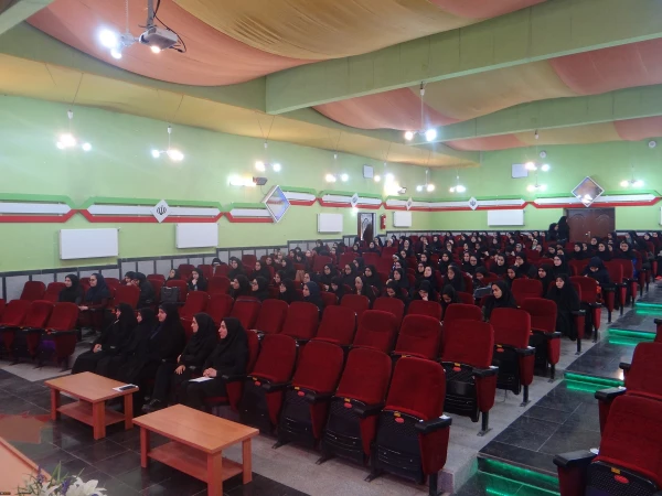 در پردیس علامه طباطبایی ارومیه

نشست صمیمی مسئولین هسته ی گزینش استان آذربایجان غربی با دانشجو معلمان  4