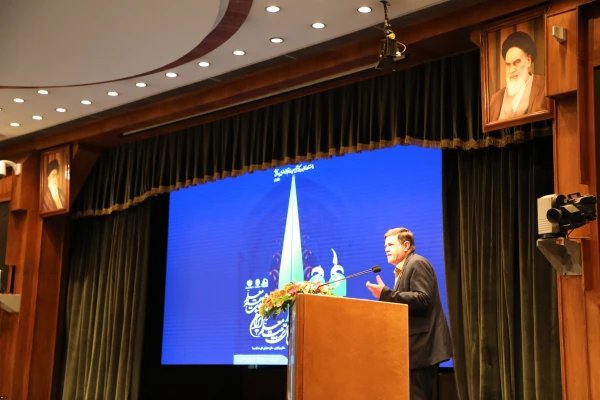 رییس دانشگاه فرهنگیان در نکوداشت یکصد سالگی تربیت معلم:

نکوداشت تربیت معلم تکریم آموزش و پرورش است
 2