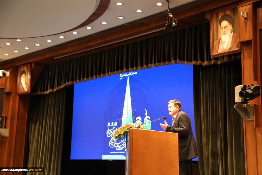 رییس دانشگاه فرهنگیان در نکوداشت یکصد سالگی تربیت معلم:

نکوداشت تربیت معلم تکریم آموزش و پرورش است
 2