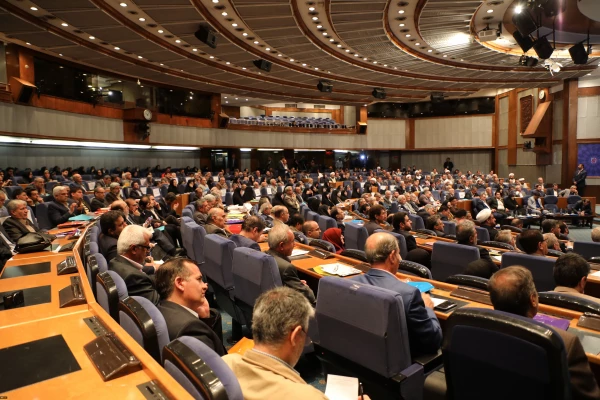 رییس دانشگاه فرهنگیان در نکوداشت یکصد سالگی تربیت معلم:

نکوداشت تربیت معلم تکریم آموزش و پرورش است
 5