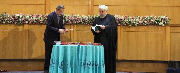 با حضور رییس جمهور و وزیر آموزش و پرورش انجام شد:

رونمایی از 6 عنوان کتاب تربیت معلم در مراسم اختتامیه نکوداشت یکصد سال تربیت معلم در ایران