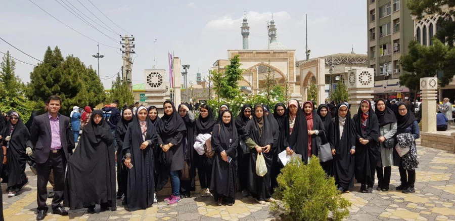 برگزاری اردوی فرهنگی ، زیارتی قم ، جمکران و نمایشگاه بین المللی کتاب تهران 4