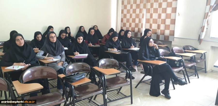 اتمام جلسات بخش حضوری کارگاه «آموزش مقاله نویسی » در مرکز شهید مطهری خوی 2