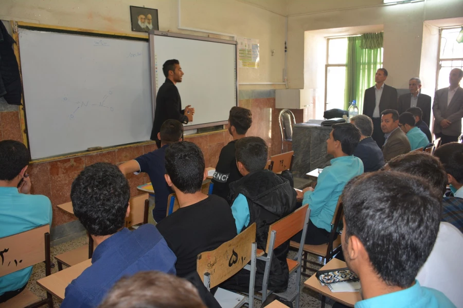 بمناسبت گرامیداشت دهه ی سرآمدی آموزش و روز کارورزی

تجلیل از مدیران و معلمان راهنمای مدارس مجری طرح کارورزی با حضور معاونین و کارشناسان دانشگاه فرهنگیان و آموزش و پرورش استان آذربایجان غربی در مدارس 6