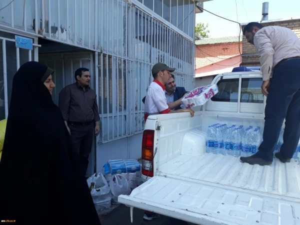 ارسال کمک های غیر نقدی کارکنان، اساتید و دانشجو معلمان پردیس علامه طباطبایی آذربایجان غربی به مناطق سیل زده کشور 2