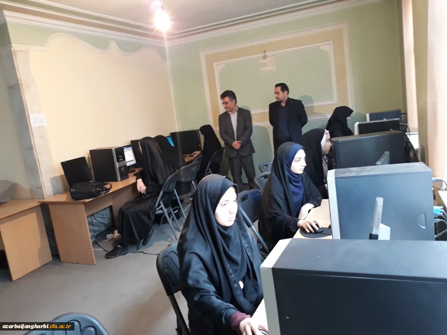 بازدید اعضای کمیته آموزش الکترونیکی و تولید محتوای دانشگاه فرهنگیان استان از روند برگزاری دوره مهارتهای هفتگانه ICDL 2