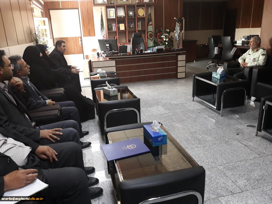 در راستای همکاریهای بین سازمانی و با حضور سرپرست دانشگاه فرهنگیان و فرمانده انتظامی استان آذربایجان غربی :

تفاهمنامه همکاریهای دوجانبه دانشگاه فرهنگیان استان آذربایجان غربی و فرماندهی انتظامی استان آذربایجان غربی مبادله گردید. 2